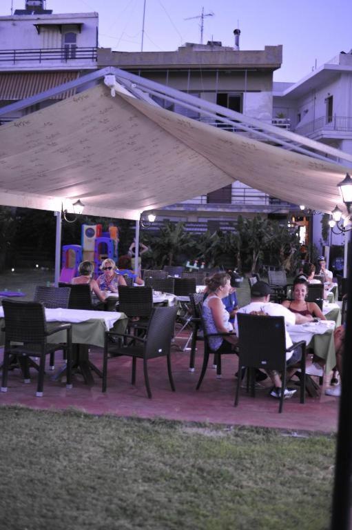 Porto Plazza Hotel Hersonissos (Crete) Exterior foto