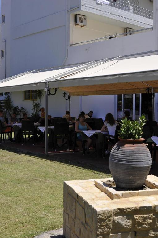 Porto Plazza Hotel Hersonissos (Crete) Exterior foto